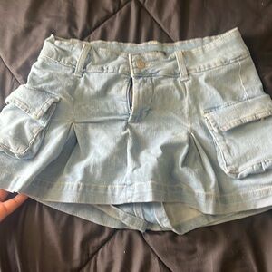 Light wash, cargo skirt